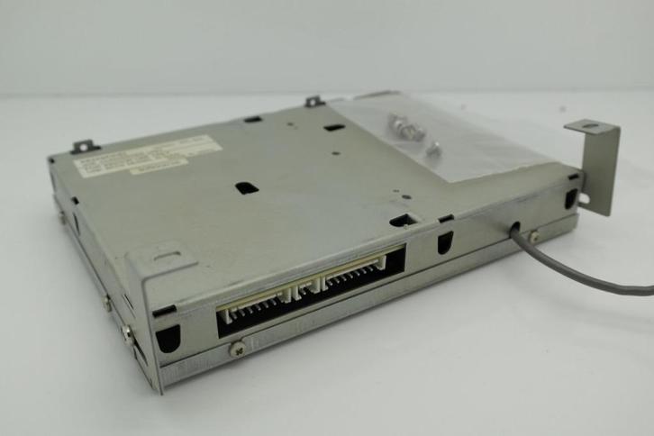 Kenwood VC-20 VHF 108-174 MHz converter voor Kenwood R-5000, Telecommunicatie, Zenders en Ontvangers, Zo goed als nieuw, Ontvanger