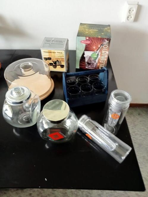Theeset, Huis en Inrichting, Keuken | Servies, Zo goed als nieuw, Overige typen, Overige stijlen, Overige materialen, Ophalen