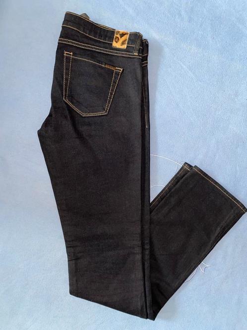 Mooie zgan spijkerbroek van merk Guess in maat  30/34, Kleding | Dames, Spijkerbroeken en Jeans, Zo goed als nieuw, W30 - W32 (confectie 38/40)