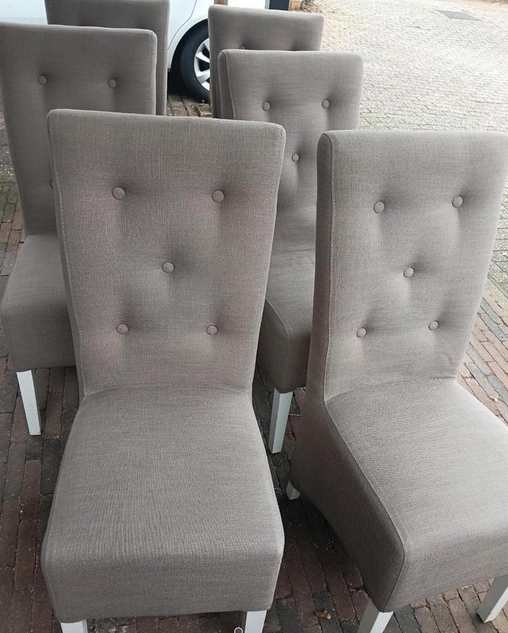 6 Taupe Eetkamerstoelen met Knopen, Huis en Inrichting, Stoelen, Gebruikt, Vijf, Zes of meer stoelen, Stof, Bruin, Ophalen