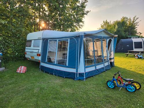 Caravan Avento 395 TD Deluxe, keuring, nieuwe banden, tent, Caravans en Kamperen, Caravans, Particulier, tot en met 4, 500 - 750 kg