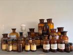 VERZAMRLING VINTAGE APOTHEKERSFLESSEN/potten, Antiek en Kunst, Curiosa en Brocante, Ophalen