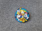 1 leuke pin van Donald Duck en zijn vriendjes te koop, Verzamelen, Speldjes, Pins en Buttons, Ophalen of Verzenden, Nieuw, Overige onderwerpen