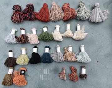 Lot van diverse deurhangers, kwasten, flossen, tassels beschikbaar voor biedingen
