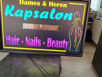 Neon kapsalon . Oud disigne . beschikbaar voor biedingen