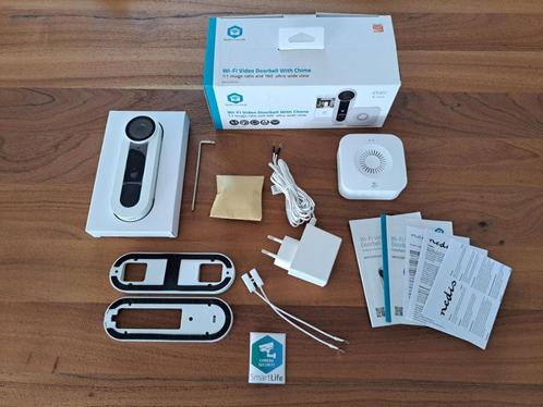Nedis SmartLife Wi-Fi Videodeurbel met voeding en gong, Huis en Inrichting, Deurbellen, Nieuw, Bedraad, Ingebouwde camera, Compatibel met smartphone
