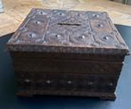 Vintage gegraveerde houten spaarpot, houten doosje, Antiek en Kunst, Verzenden