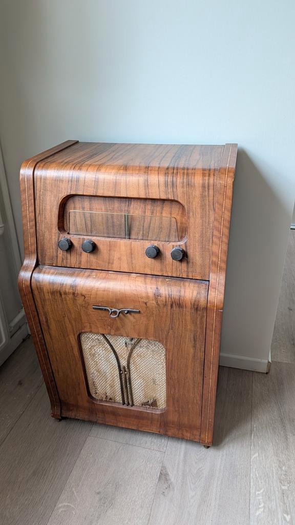 Vintage Radio Meubel met Aristona Platenspeler, Antiek en Kunst, Antiek | Tv's en Audio, Ophalen of Verzenden