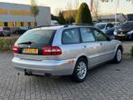 Volvo V40 2.0 CLASSIC LIMITED EDITION AIRCO / STOELVERWARMIN, Auto's, Volvo, 65 €/maand, 136 pk, Gebruikt, Handgeschakeld