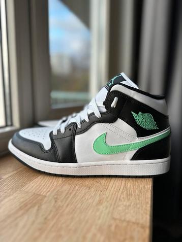 Nike Jordan 1 Mid - NIEUW - vaste prijs - mt 44,5 beschikbaar voor biedingen