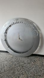 Moderne grote wandklok, Ophalen, Gebruikt