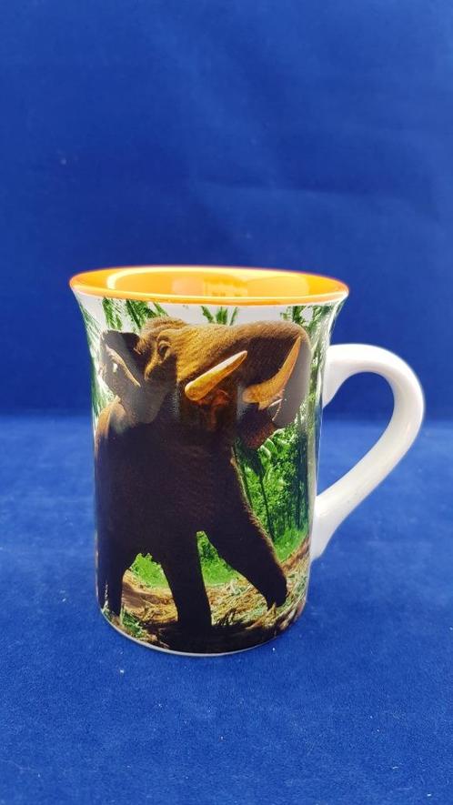 WWF, Wereld Natuurfonds, mok met olifant. 6B4, Huis en Inrichting, Keuken | Servies, Gebruikt, Kop(pen) en/of Schotel(s), Overige stijlen