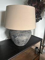 Mooie tafellamp met stenen voet, Ophalen, Zo goed als nieuw, Stof, Minder dan 50 cm