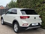 Volkswagen T-Roc 1.0 TSI Move Trekhaak CarPlay, Voorwielaandrijving, Stof, Gebruikt, Zwart