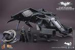 Hot Toys the dark knight The Bat met Batman & Selina Kyle, Ophalen of Verzenden, Nieuw, Actiefiguur of Pop
