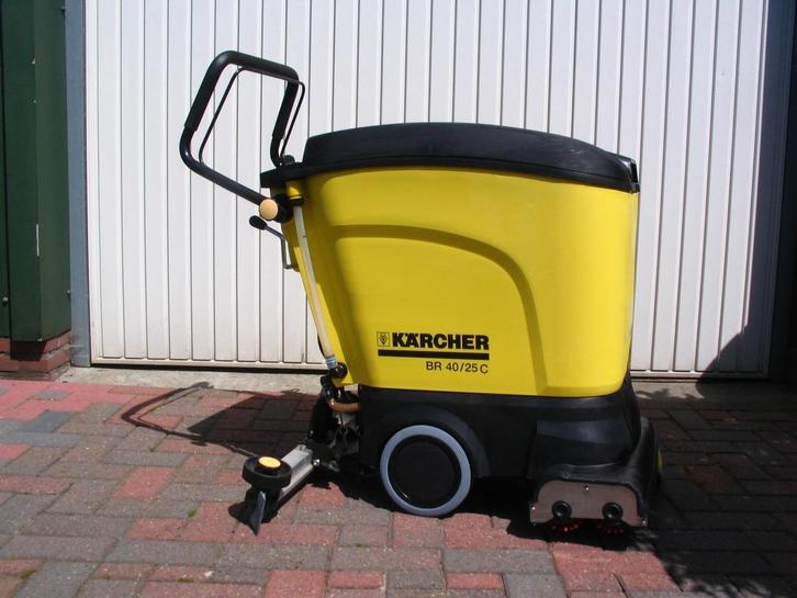 Karcher schrob / zuigmachine, Doe-het-zelf en Verbouw, Reinigingsmachines, Gebruikt, Schrobmachine, Ophalen
