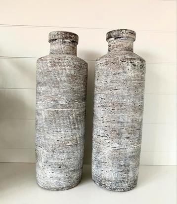 Set van 2 decoratieve vazen HS potterie beschikbaar voor biedingen