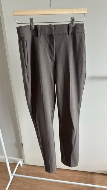 Pantalon mt 36 beschikbaar voor biedingen