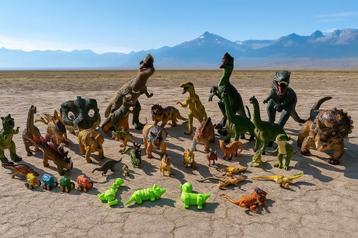 Dinosaurus pakket beschikbaar voor biedingen