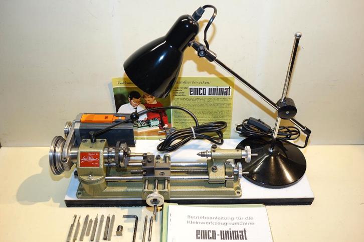 Emco unimat Hobby metaal draaibankje mt lamp,manual,beitels, Doe-het-zelf en Verbouw, Draaibanken, Gebruikt, Metaaldraaibank, Minder dan 500 mm