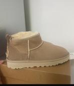 UGG dames, Ophalen of Verzenden, Zo goed als nieuw, Bruin, Pantoffels of Sloffen