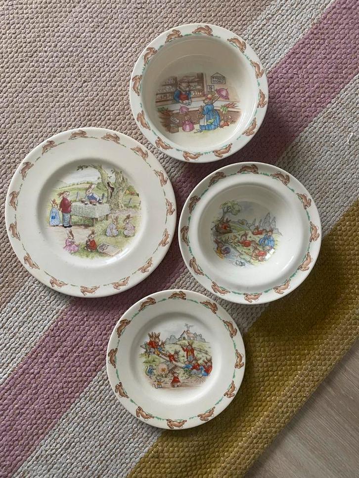 Vintage Bunnykins Borden - 1936, Huis en Inrichting, Keuken | Servies, Gebruikt, Bord(en), Overige stijlen, Aardewerk, Ophalen