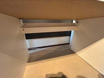 Wit Bureau (Ikea Malm) - afbeelding 2