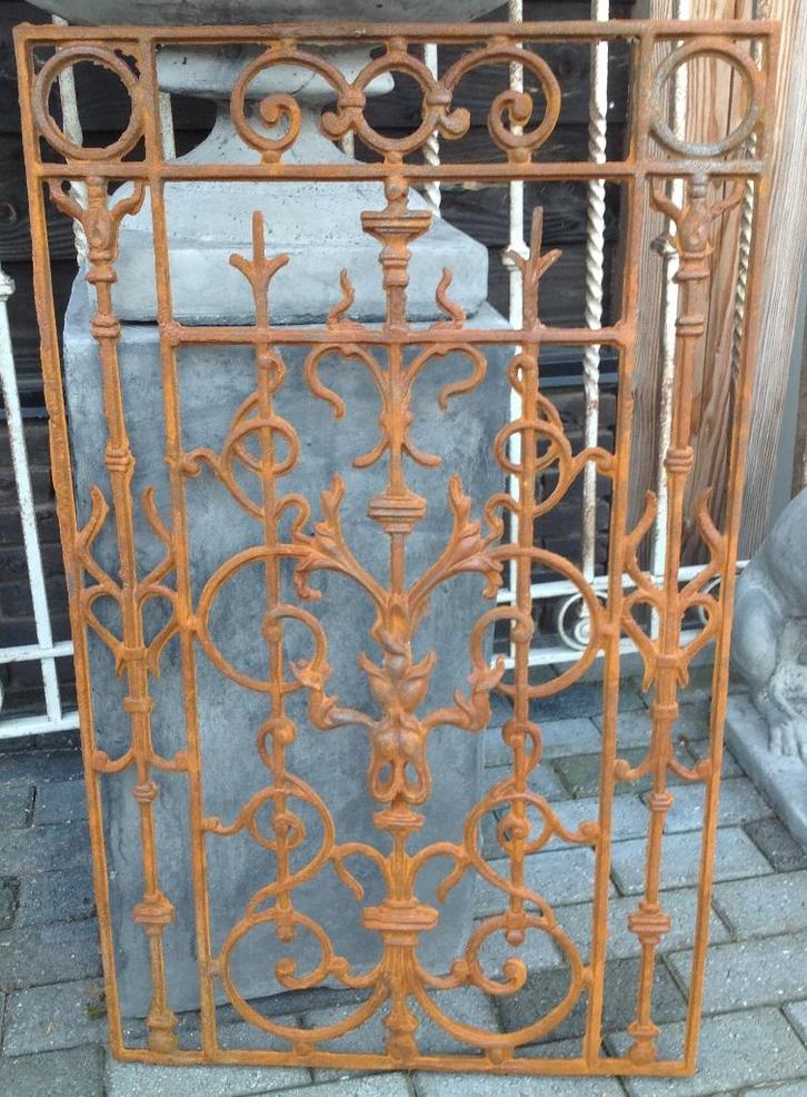 Deurrooster gietijzer jugendstil 100/60 in twee kleuren., Antiek en Kunst, Curiosa en Brocante, Ophalen of Verzenden