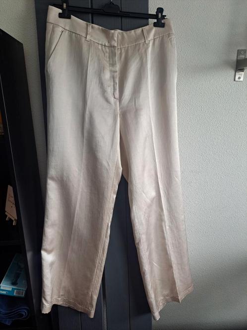 Cambio Amelie maat 44 beige, Kleding | Dames, Broeken en Pantalons, Nieuw, Maat 42/44 (L), Beige, Lang, Ophalen of Verzenden