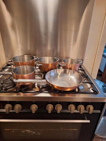 Vintage 5 delige koperen pannenset compleet beschikbaar voor biedingen