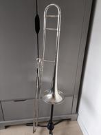 Holton TR602 trombone verzilverd + K&M trombone standard., Zo goed als nieuw, Met koffer, Ophalen, Tenor