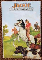 Jackie en de ponyjongens - Judith M. Berrisford - IGST, Boeken, Kinderboeken | Jeugd | 10 tot 12 jaar, Ophalen of Verzenden, Gelezen