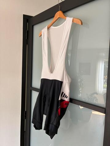 Fietsbroek beschikbaar voor biedingen