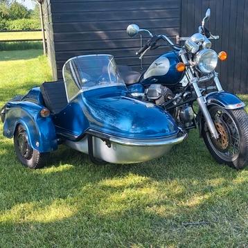 Moto Guzzi California EV met Watsonian Monza zijspan  beschikbaar voor biedingen
