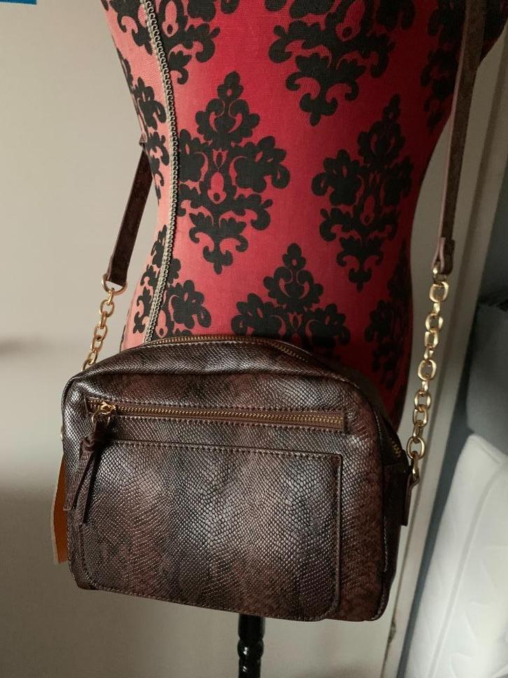 Leuke tas met een trendy slangenprint(nr.25 D4), Sieraden, Tassen en Uiterlijk, Tassen | Damestassen, Nieuw, Schoudertasje, Bruin