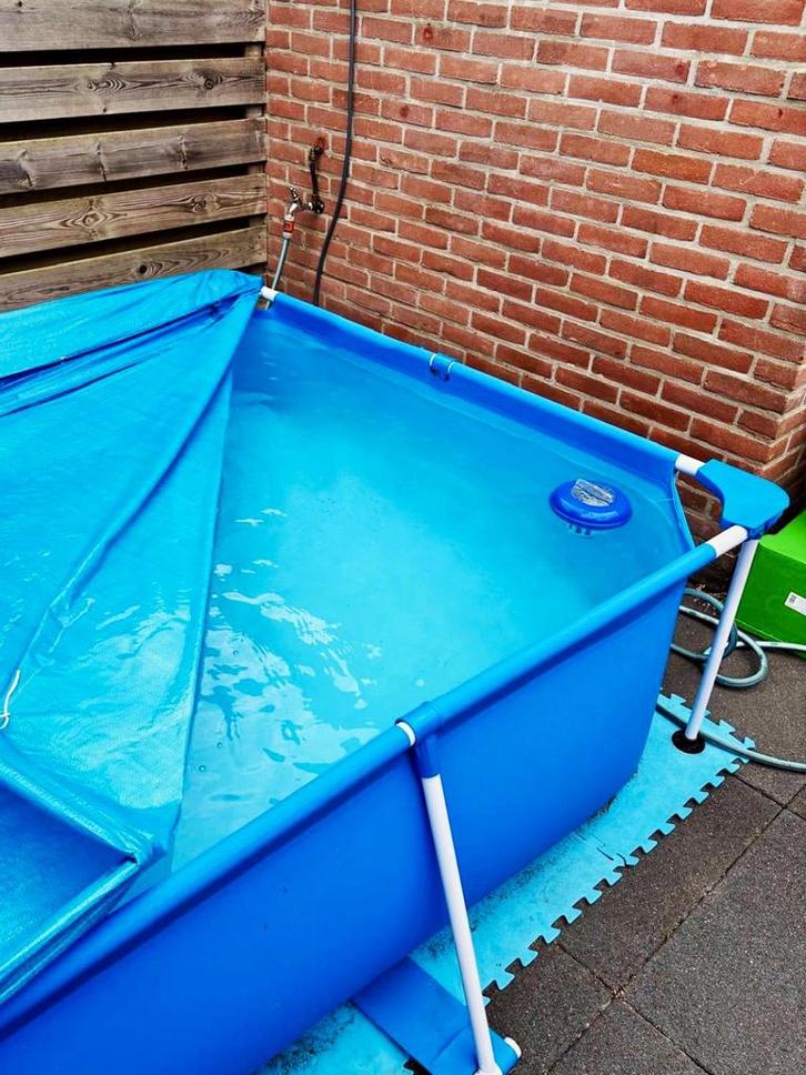 Bestway zwembad 2.59 bij 1.70 volledig compleet met pomp ea, Tuin en Terras, Zwembaden, Zo goed als nieuw, Minder dan 80 cm, 200 tot 400 cm