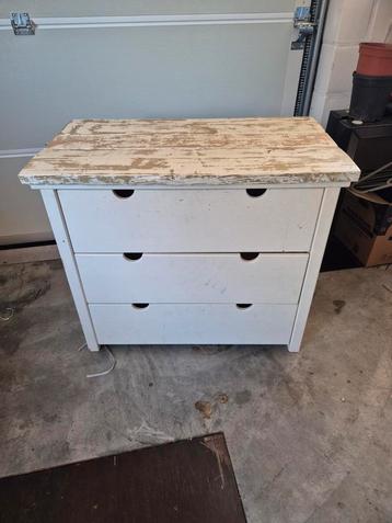 Lade kast met steigerhouten blad beschikbaar voor biedingen