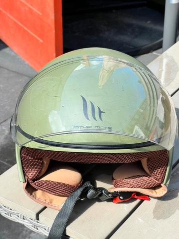 Helm merk MT Helmets legergroen beschikbaar voor biedingen