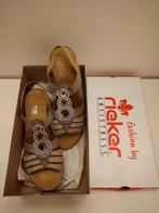 Rieker Sandalen Maat 39 - Zo goed als nieuw!, Kleding | Dames, Schoenen, Beige, Zo goed als nieuw, Rieker, Sandalen of Muiltjes
