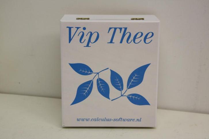 Theekistje- Theedoos. Wit met blauwe decoratie. Nieuw., Huis en Inrichting, Keuken | Keukenbenodigdheden, Nieuw, Ophalen of Verzenden