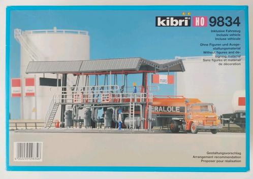 KIBRI H0 9834 MIRO vulstation met SCANIA tankwagenoplegger, Hobby en Vrije tijd, Modeltreinen | H0, Brug, Tunnel of Gebouw, Overige merken