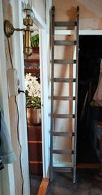 Oude ladder met sticker voor decoratie lengte 2.40 m, Antiek en Kunst, Curiosa en Brocante, Ophalen