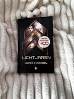 Kass Morgan - Lichtjaren, Boeken, Ophalen of Verzenden, Zo goed als nieuw, Kass Morgan