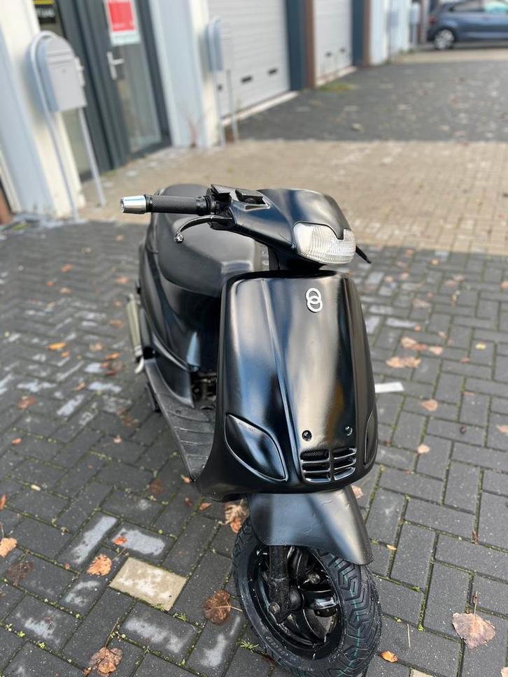 Type 3 70cc brom, Fietsen en Brommers, Scooters | Piaggio, Zo goed als nieuw, Overige modellen, Tweetakt, Ophalen