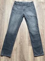 Denham jeans rechte pijp grijs hogere taille W29/L30 = 38/M, Kleding | Dames, Spijkerbroeken en Jeans, Nieuw, Denham, Grijs, W28 - W29 (confectie 36)