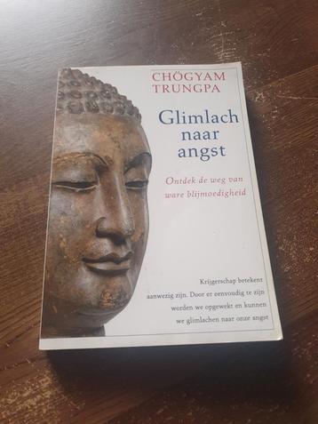 Chögyam Trungpa - Glimlach naar angst beschikbaar voor biedingen