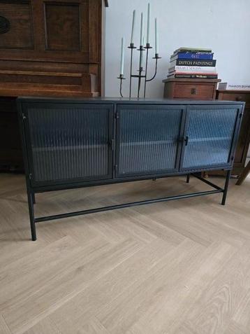 Dressoir zwart beschikbaar voor biedingen