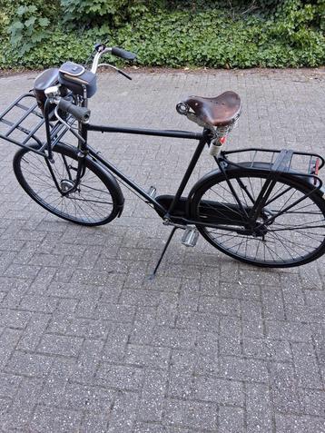 Oude gazelle met stangen remmen  rij klaar  beschikbaar voor biedingen
