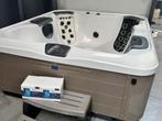 Tweedehands Villeroy & Boch Jacuzzi, Tuin en Terras, Bubbelbaden en Hottubs, Ophalen of Verzenden, Gebruikt, Afdekzeil, Vast