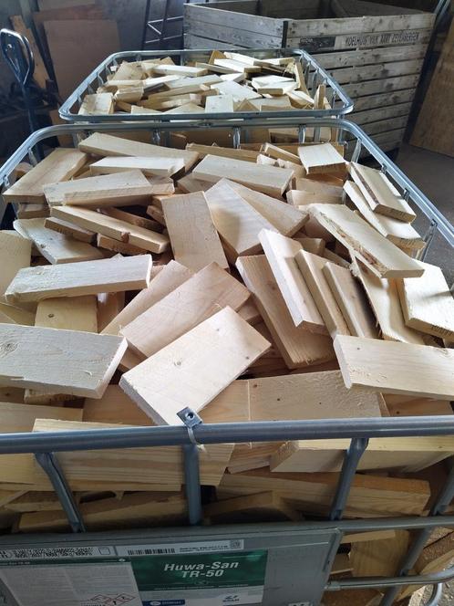 kachelhout, of voor de vuurkorf. €45,- p/m3, Tuin en Terras, Haardhout, Blokken, Overige houtsoorten, 3 tot 6 m³, Ophalen of Verzenden